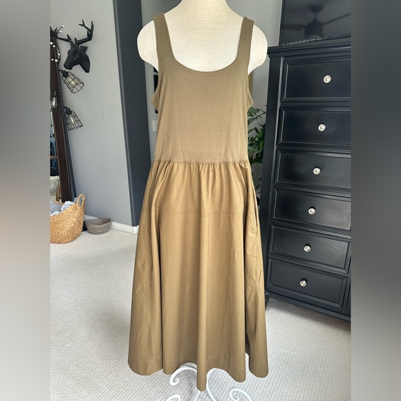 Everlane Dresses & Skirts - Everlane Midi Dress with Gathered Waist, size XL